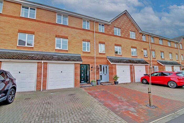 4 Bedroom Terraced House For Sale In Princes Gate, High Wycombe, HP13