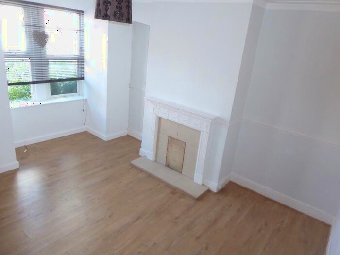 2 Bedroom Terraced House To Rent In Sutherland Mount, Harehills, LS9