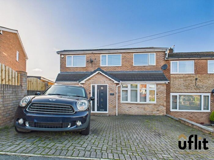 5 Bedroom Semi-Detached House For Sale In Sunnybank Crescent, Brinsworth, Rotherham, S60