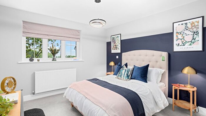 2 Bedroom End Of Terrace House For Sale In Eldridge Way, Hastings, TN37