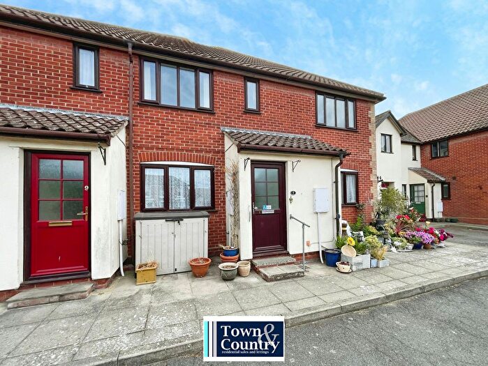 2 Bedroom Maisonette For Sale In Station Road, Brightlingsea, CO7