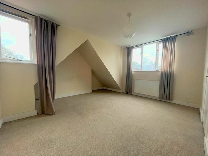 1 Bedroom Flat To Rent In Riverdale Gardens, Twickenham, TW1