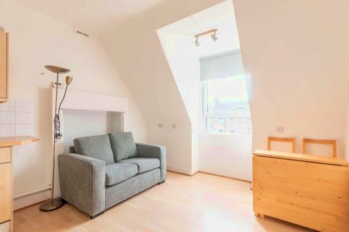 2 Bedroom Flat To Rent In Argyle Park Terrace, Edinburgh, EH9