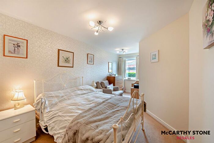 1 Bedroom Flat For Sale In Dukes Court, Bulford, Wellington, TA21