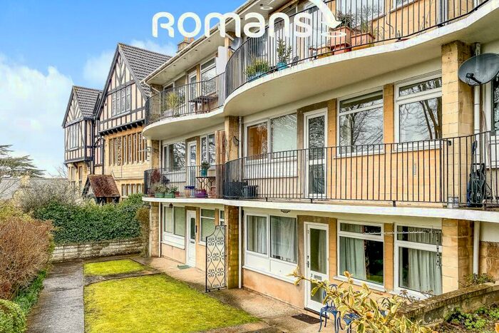 2 Bedroom Apartment To Rent In Lansdown Grove Court, BA1