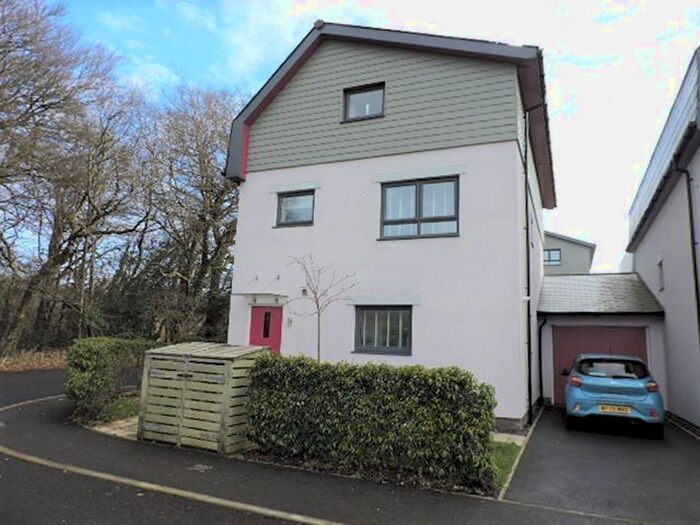 5 Bedroom Detached House To Rent In Solar Crescent, Plymouth, Devon, PL6