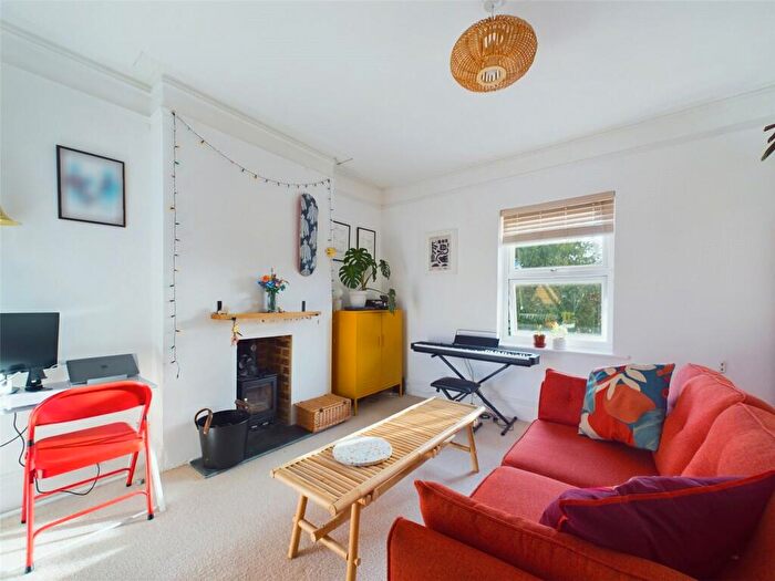 1 Bedroom Apartment For Sale In Parkwood Road, Bournemouth, Dorset, BH5