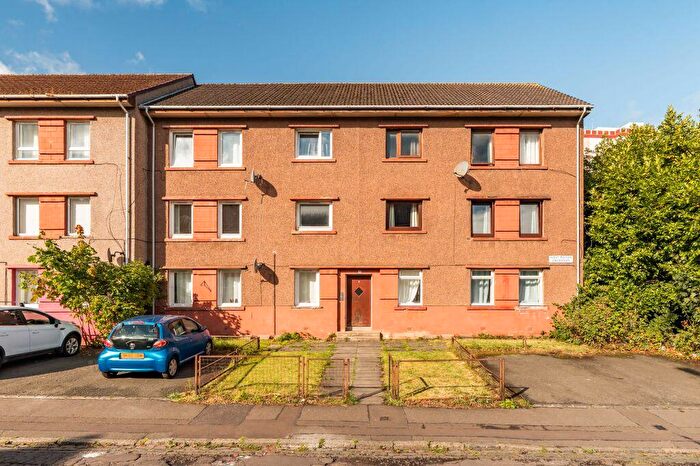 2 Bedroom Flat For Sale In / West Pilton Crossway, Edinburgh, EH4