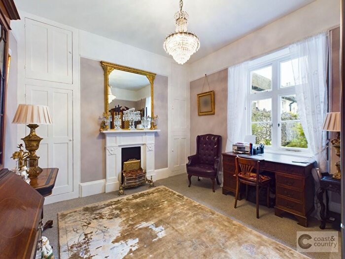 7 Bedroom Semi-Detached House For Sale In Courtenay Park, Newton Abbot, TQ12