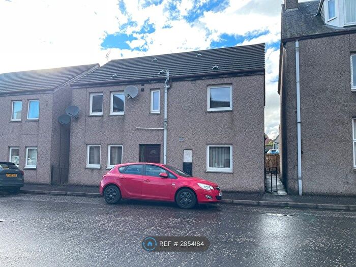 2 Bedroom Flat To Rent In George Street, Coupar Angus, Blairgowrie, PH13