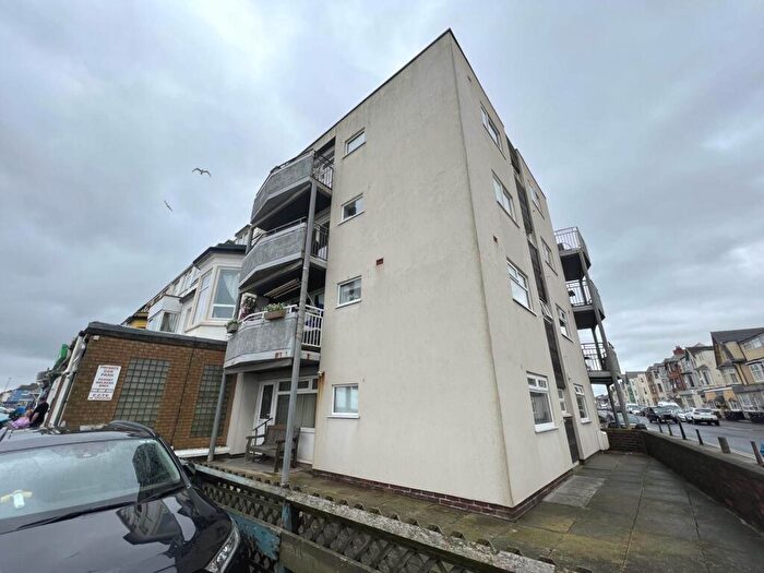 2 Bedroom Flat To Rent In Alexandra Road, Blackpool, FY1