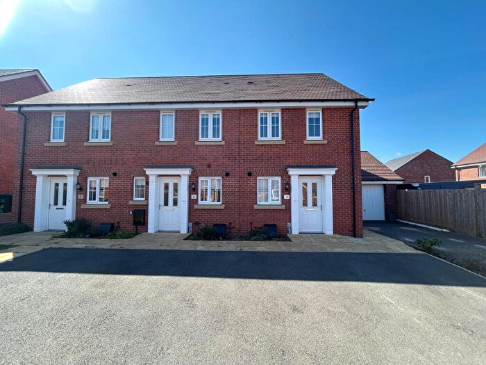 2 Bedroom End Of Terrace House To Rent In Sloe Court, Stratford-upon-Avon, Warwickshire, CV37