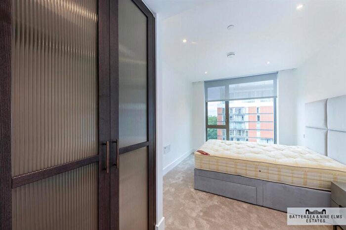 1 Bedroom Apartment For Sale In Radley House, Prince Of Wales Drive, SW11