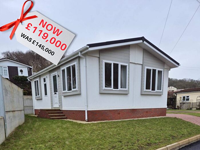 2 Bedroom Mobile/park Home For Sale In Pool View Caravan Park, Buildwas, Telford, TF8