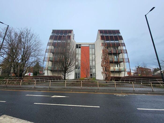 2 Bedroom Flat For Sale In Radcliffe House, Ashton Old Road, Manchester., M11