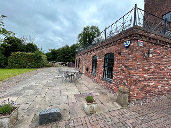 2 Bedroom Flat To Rent In London Lane, Tardebigge, Bromsgrove, Worcestershire, B60