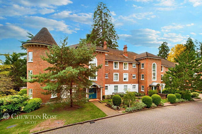 3 Bedroom Apartment For Sale In Agincourt, Ascot, SL5