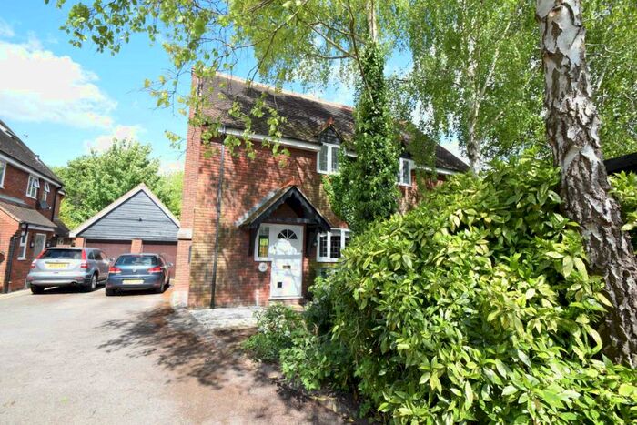 2 Bedroom Semi-Detached House For Sale In Lewknor Close, Lewknor, OX49