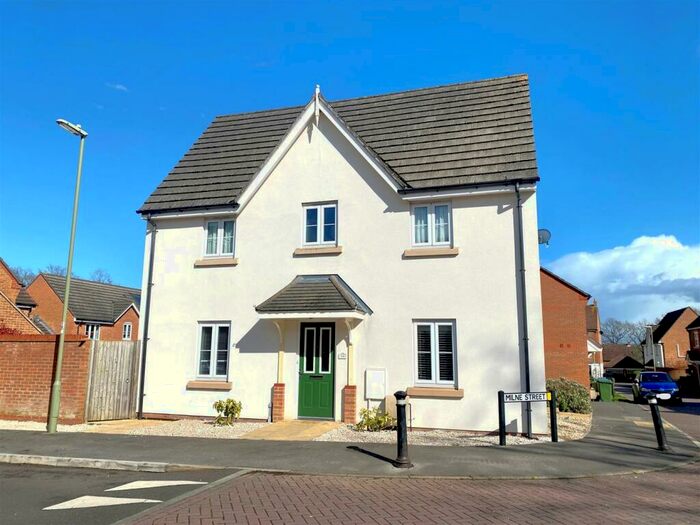 3 Bedroom Semi-Detached House To Rent In Dumas Drive, Whiteley, PO15