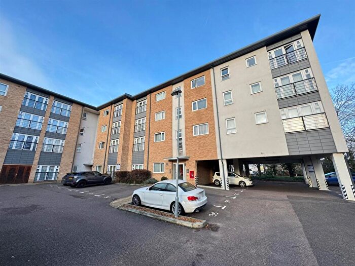 2 Bedroom Flat For Sale In Olive Court, Southernhay Close, Basildon, SS14
