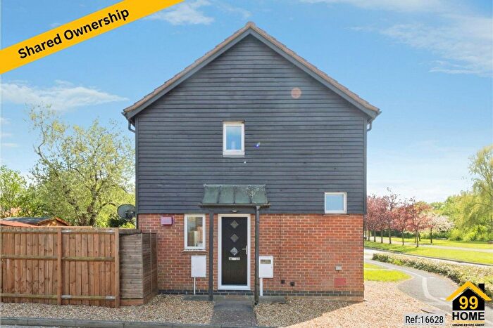 2 Bedroom Semi Detached House For Sale In Rixband Close, Milton Keynes, MK7