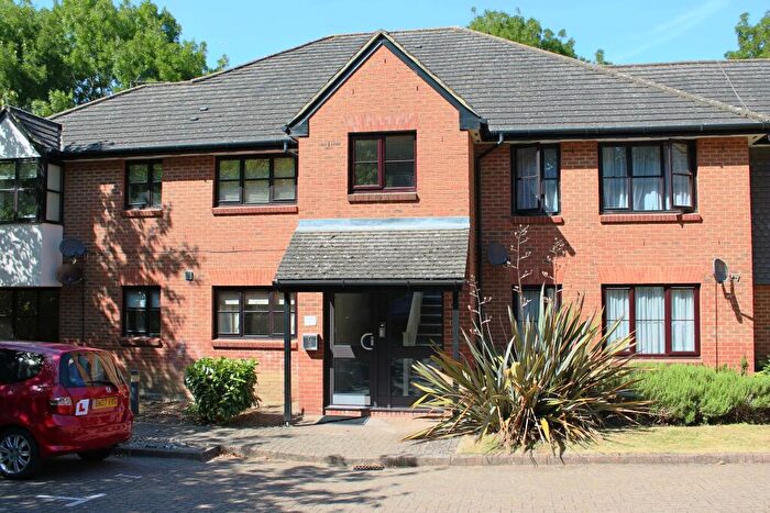 1 Bedroom Apartment To Rent In Stonefield Park Maidenhead Berkshire, SL6
