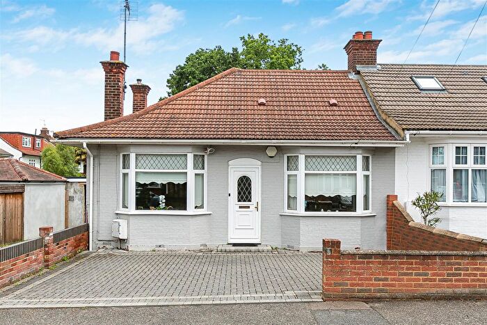 2 Bedroom Semi Detached Bungalow For Sale In Mark Avenue, North Chingford, E4