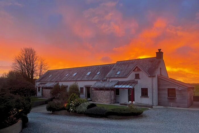 2 Bedroom Cottage To Rent In Beili, Hushwing Living, St Florence, SA70