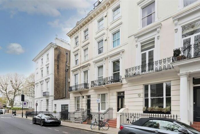 2 Bedroom Flat To Rent In Pembrdige Villas, Notting Hill, W11