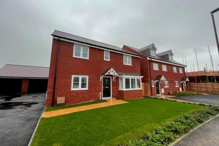 4 Bedroom Property To Rent In De Listle Bush Way, Stonehouse, GL10