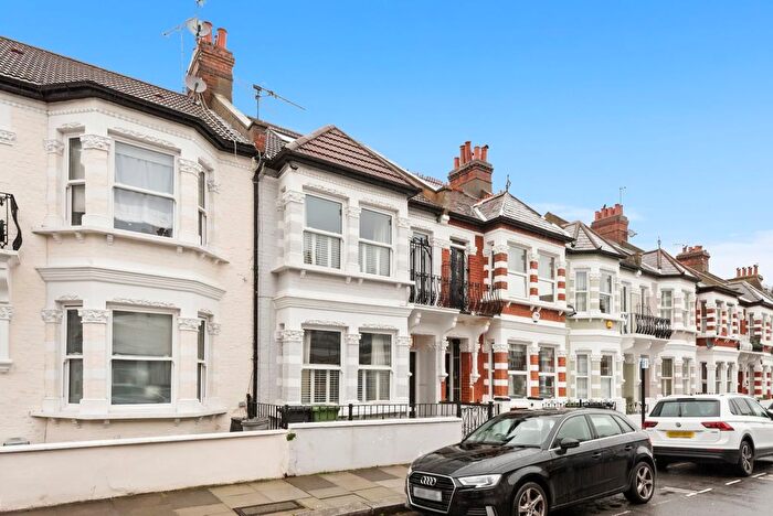 4 Bedroom Terraced House To Rent In Burnfoot Avenue, Munster Village, SW6