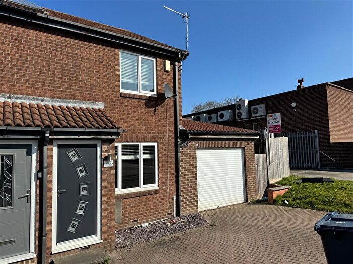 2 Bedroom Flat For Sale In Devon Crescent, Birtley, Chester Le Street, DH3