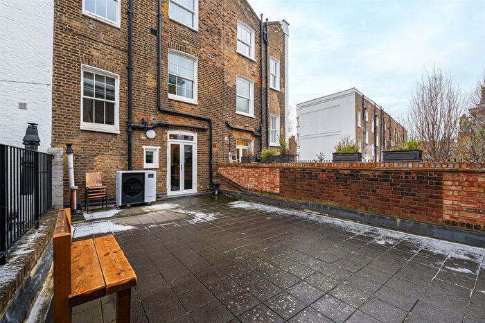 Studio To Rent In Fulham Road, London, SW3