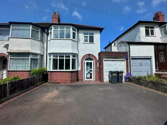 3 Bedroom Semi-Detached House To Rent In Baldwins Lane, Hall Green, B28