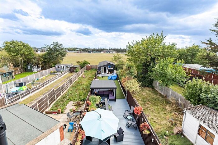 4 Bedroom Terraced House For Sale In Trelawney Road, Hainault, Ilford, IG6