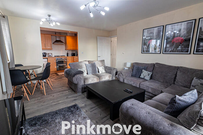 2 Bedroom Flat For Sale In Powis Close, Newport, NP10