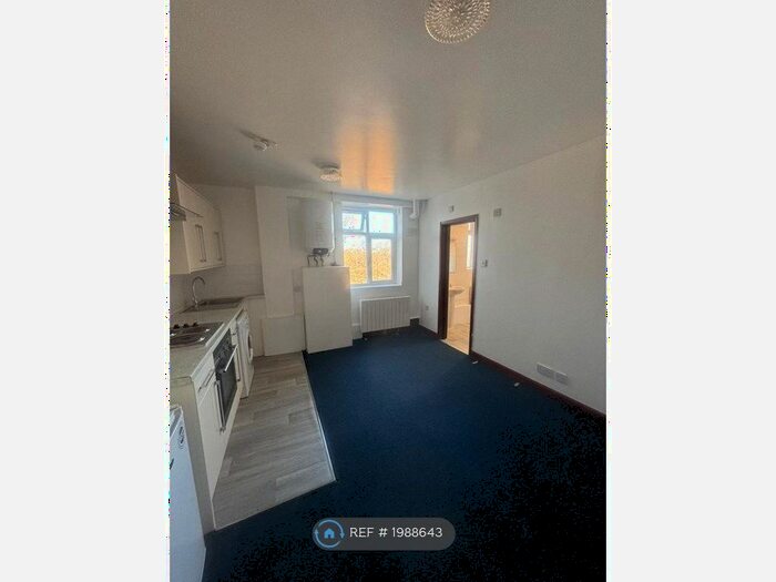 Studio To Rent In Edmonton Hostel, London, N9