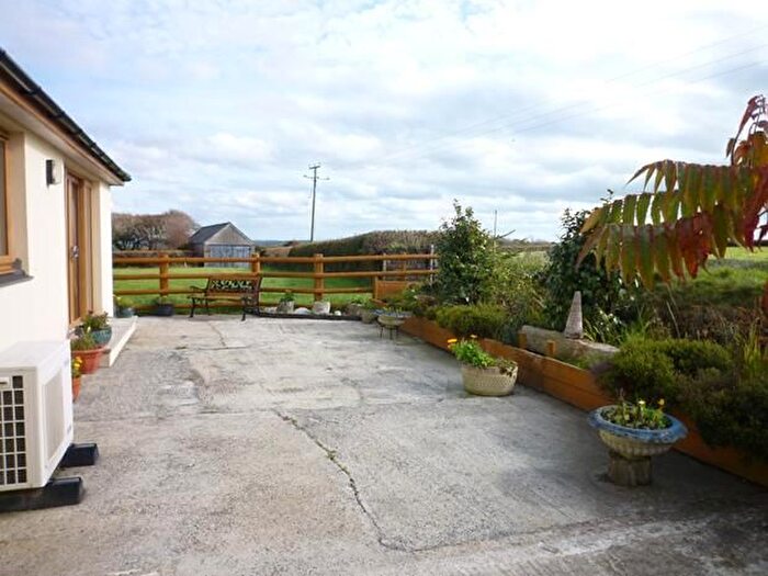 2 Bedroom Bungalow To Rent In Hersham, Bude, EX23