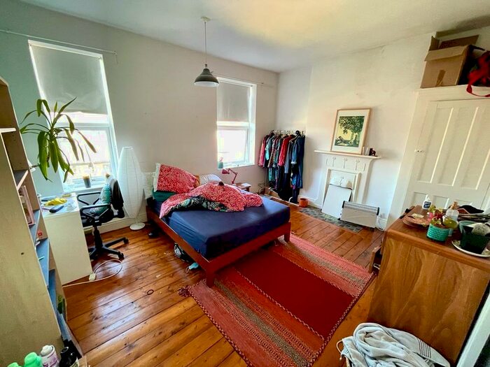 4 Bedroom Semi-Detached House To Rent In St Johns Road, Old Trafford, M16