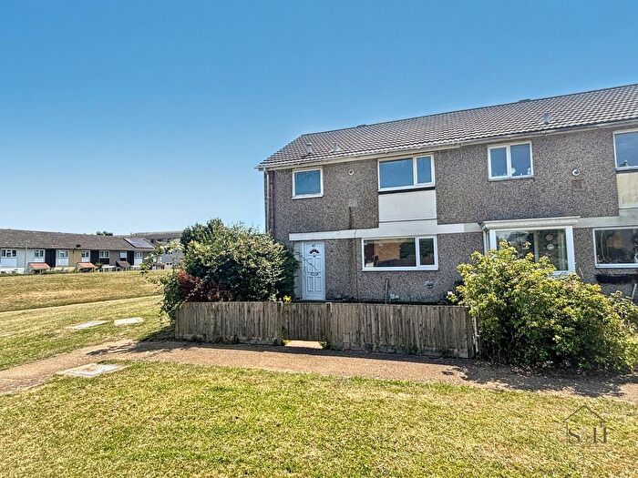 3 Bedroom End Terrace House For Sale In Newenden Close, Ashford, TN23