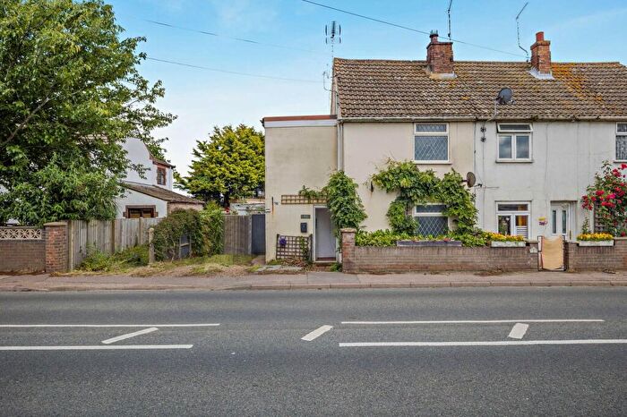 2 Bedroom Terraced House For Sale In Scratby Road, Scratby, Great Yarmouth, NR29