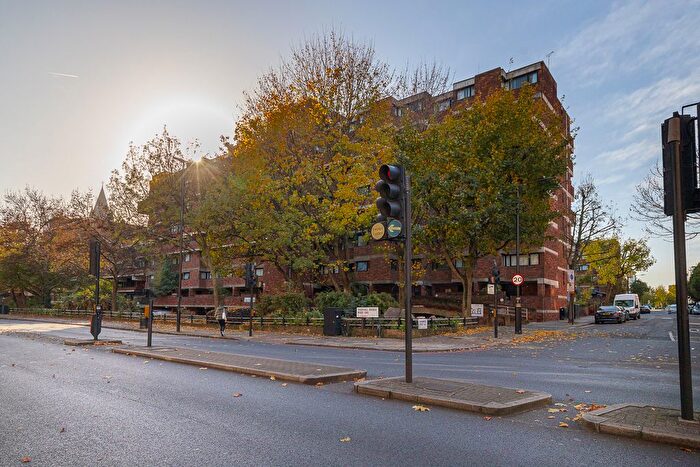 2 Bedroom Flat To Rent In Vauxhall Bridge Road, Pimlico, SW1V