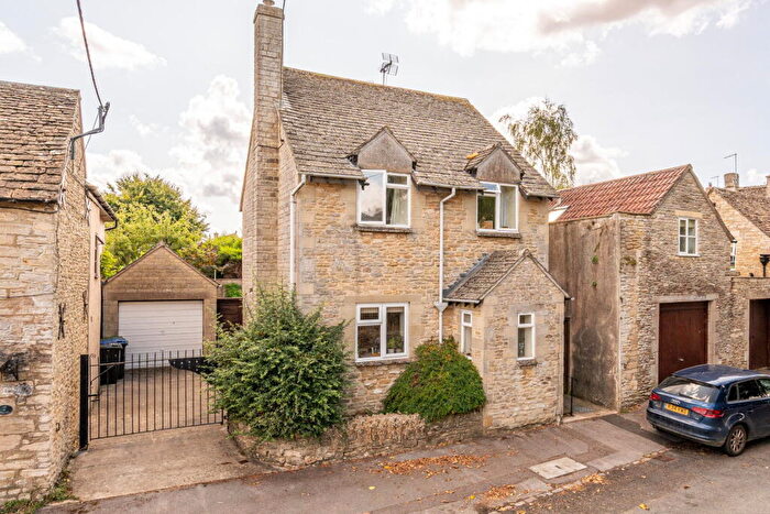2 Bedroom Detached House For Sale In Court Street, Sherston, SN16