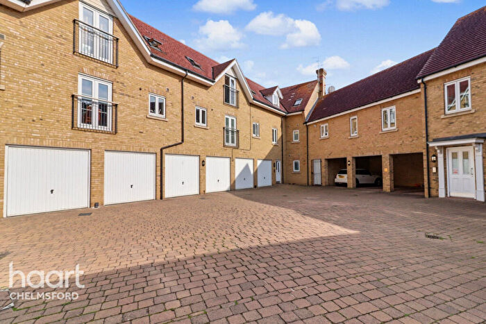 2 Bedroom Apartment For Sale In Eglinton Drive, Chelmsford, CM2