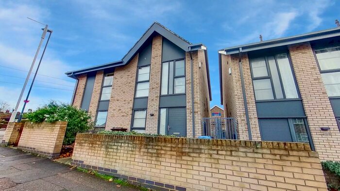 3 Bedroom Semi-Detached House To Rent In Parkway, Chellaston, Derby, Derbyshire, DE73