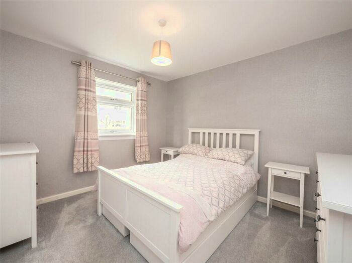 2 Bedroom Flat To Rent In Silverknowes Neuk, Edinburgh, Midlothian, EH4