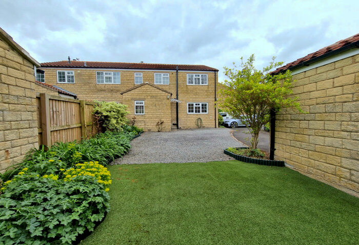 3 Bedroom Detached House To Rent In Meadow Court, Harrogate, North Yorkshire, HG3