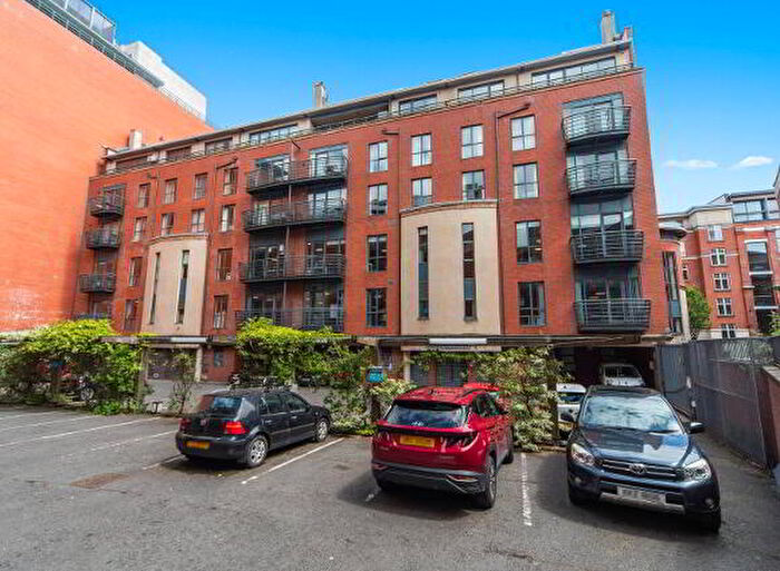 3 Bedroom Penthouse Apartments For Sale In Central Park, Alfred Street, Belfast, BT2