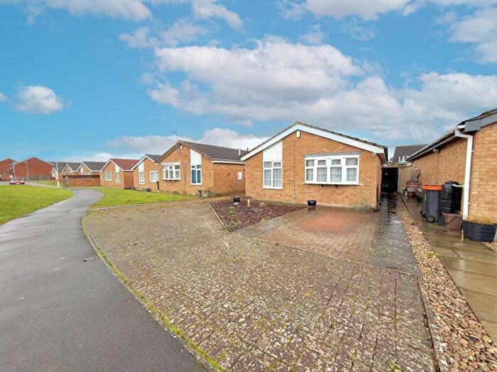 2 Bedroom Bungalow For Sale In Barleyfield Way, Houghton Regis, Dunstable, LU5