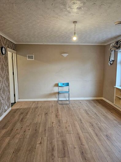 4 Bedroom End Of Terrace House To Rent In Honeysuckle Gardens, Hatfield, AL10